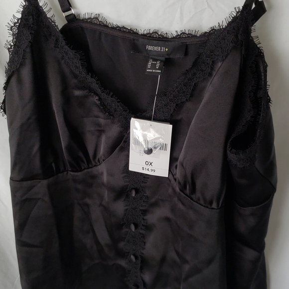 Nwt Forever 21 satin feel cami with eyelash lace - Picture 3 of 7